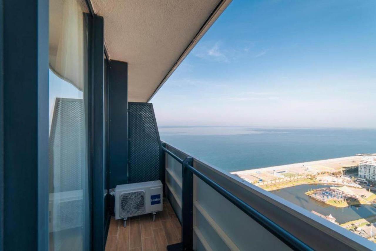 Panoramic Sea And City View Aparthotel In Orbi City บาทูมิ ภายนอก รูปภาพ