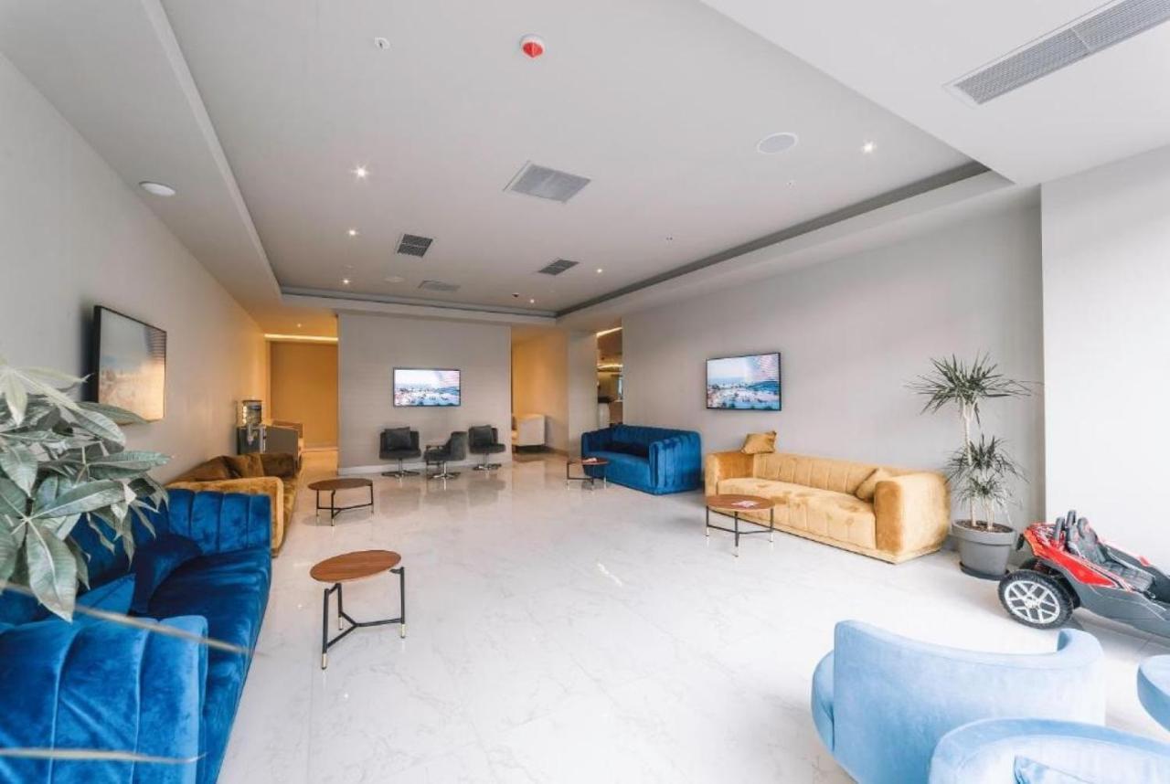 Panoramic Sea And City View Aparthotel In Orbi City บาทูมิ ภายนอก รูปภาพ